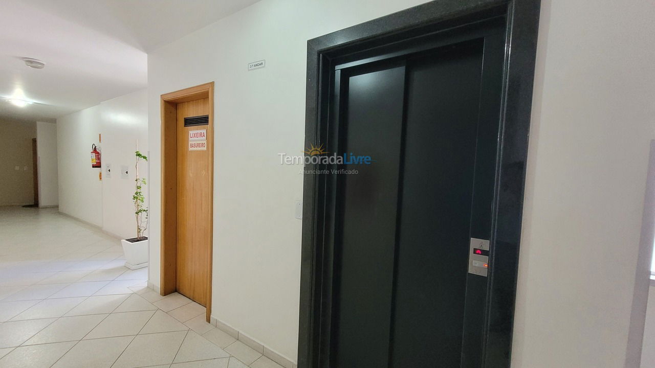 Apartamento para aluguel de temporada em Bombinhas (Praia de Bombas)