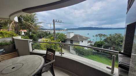 Lindo apto com vista panorâmica do mar