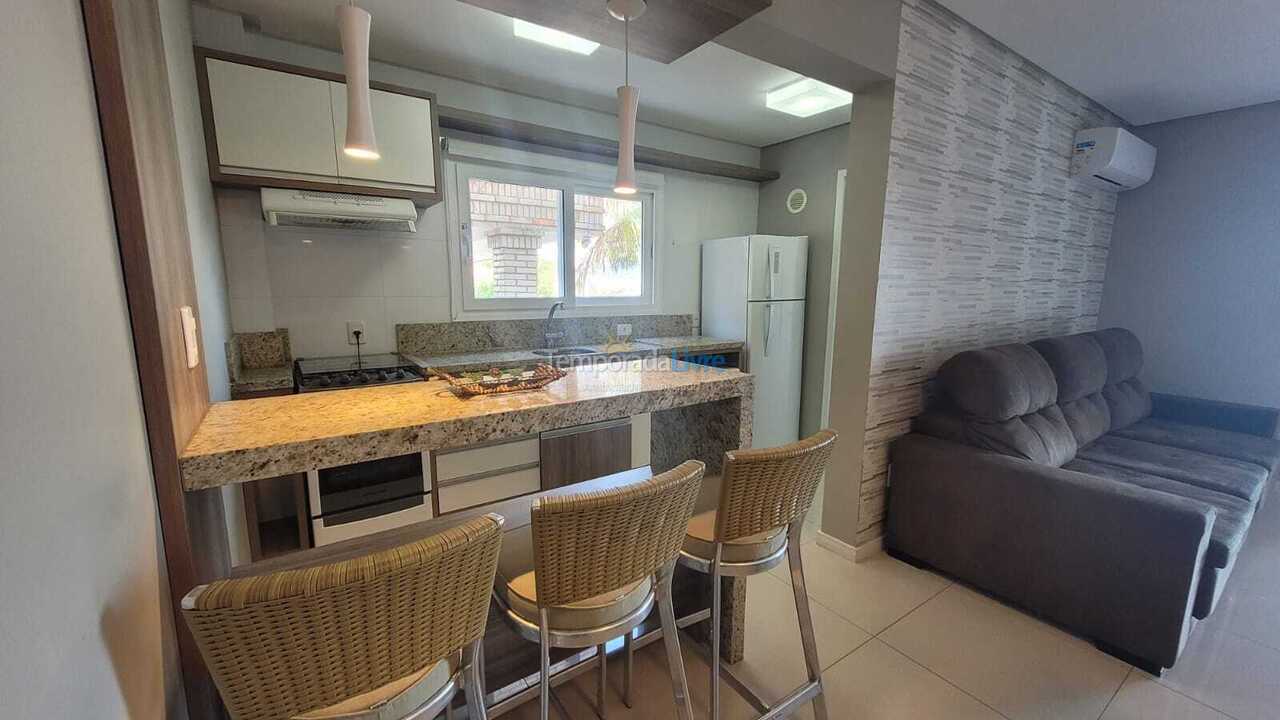 Apartamento para aluguel de temporada em Bombinhas (Praia de Bombinhas)