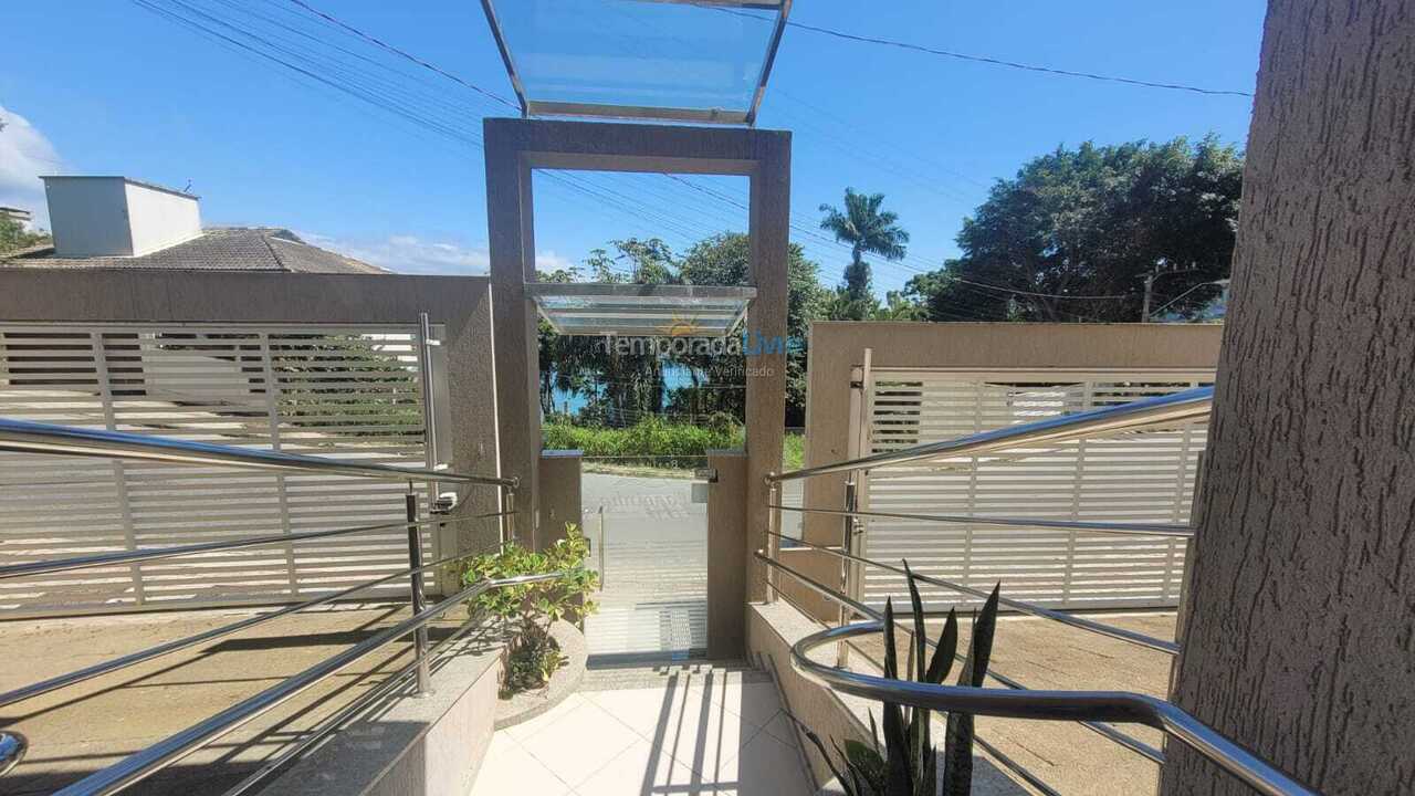 Apartamento para aluguel de temporada em Bombinhas (Praia de Bombinhas)