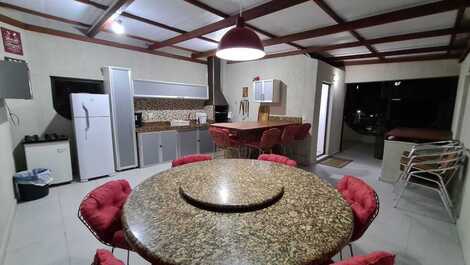 Triplex beira mar para 12 pessoas