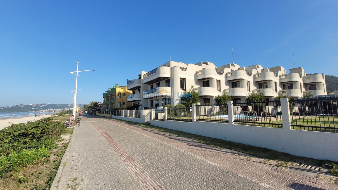 Apartamento para aluguel de temporada em Bombinhas (Praia de Bombas)