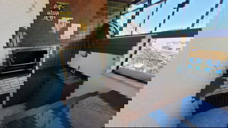 Cobertura duplex com piscina na Praia de Bombas para 7 pessoas