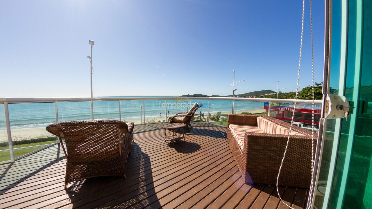 Apartment for vacation rental in Bombinhas (Praia de Bombas)