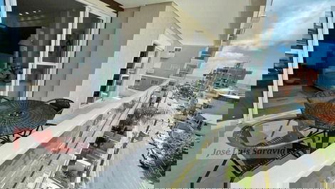 Excelente departamento nuevo con muebles a medida y 2 estacionamientos