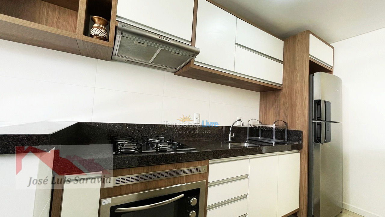 Apartamento para alquiler de vacaciones em Bombinhas (Praia de Bombas)