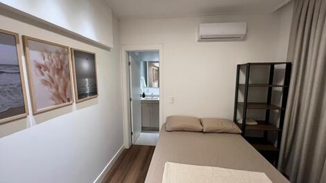 Lindo apartamento duplex Garden com 2 suítes em Mariscal