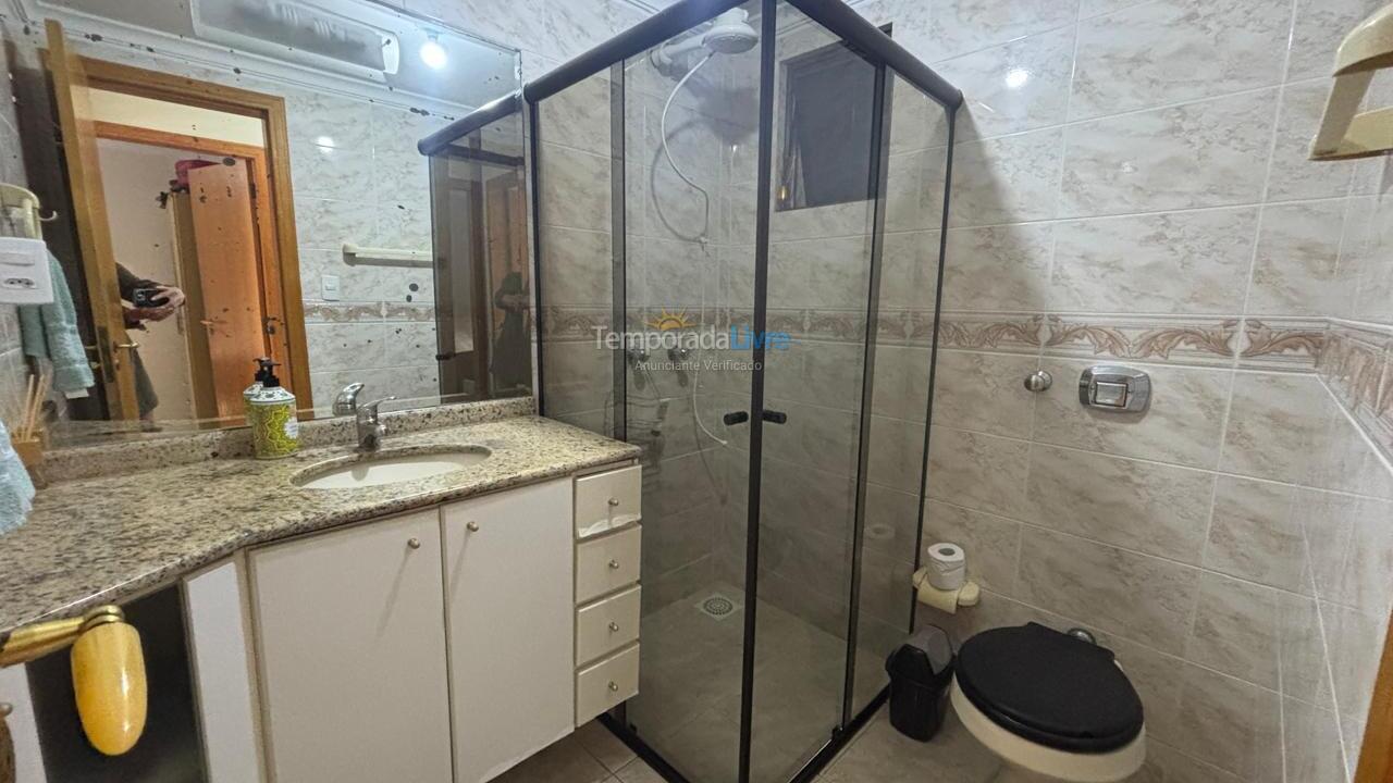 Apartamento para alquiler de vacaciones em Itapema (Meia Praia)