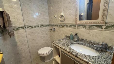 APARTAMENTO CON VISTA AL MAR - CALLE 253 EDIFICIO FRENTE AL MAR!