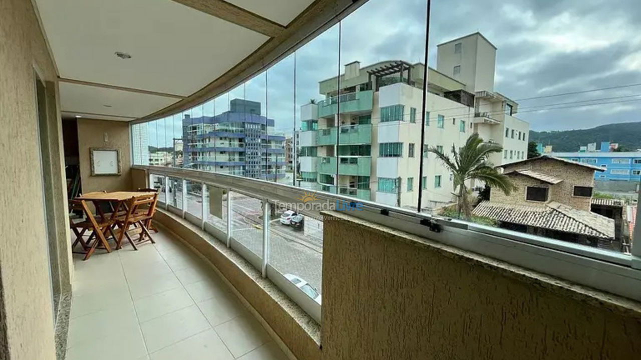 Apartamento para alquiler de vacaciones em Bombinhas (Praia de Bombas)