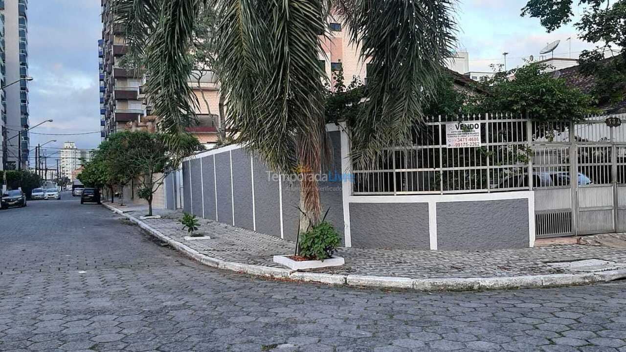 Casa para aluguel de temporada em Praia Grande (Ocian)