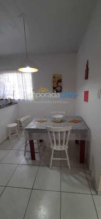 Casa para aluguel de temporada em Praia Grande (Ocian)