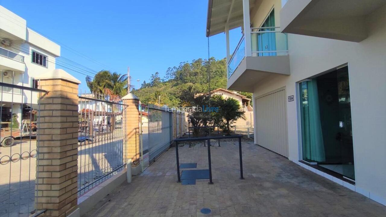 Apartment for vacation rental in Bombinhas (Canto Grande)