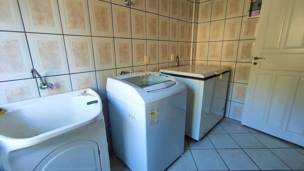 Apartment for vacation rental in Bombinhas (Canto Grande)