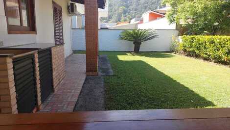 Casa de 3 dormitorios en condominio Salga en la playa de Lagoinha - Ubatuba