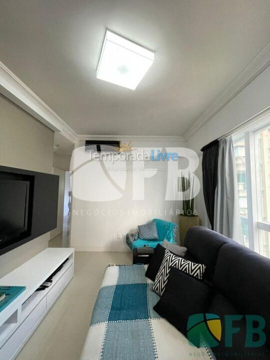 Sala de tv Apartment for vacation rental in Itapema (Meia Praia)