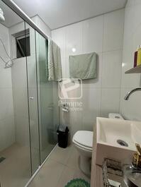 TEMPORADA- APARTAMENTO 2 DORMITORIOS NO CENTRO DE BALNEARIO CAMBORIU