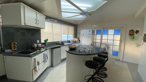 TEMPORADA- APARTAMENTO 2 SUITES NO CENTRO DE BALNEARIO CAMBORIU