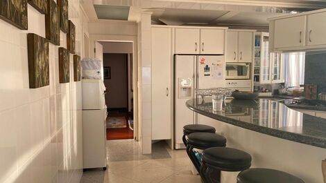TEMPORADA- APARTAMENTO 2 SUITES NO CENTRO DE BALNEARIO CAMBORIU