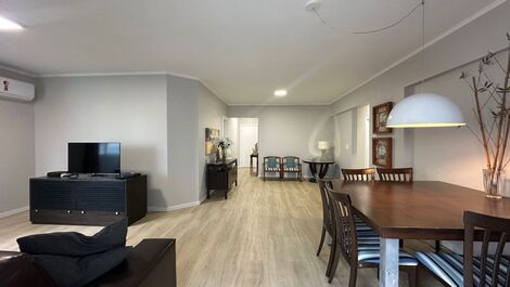 TEMPORADA - APARTAMENTO DE 3 HABITACIONES EN EL CENTRO DE BALNEARIO CAMBORIU