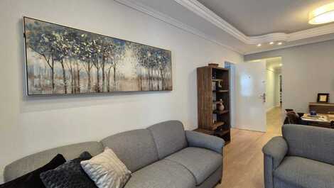 TEMPORADA- APARTAMENTO 3 DORMITORIOS NO CENTRO DE BALNEARIO CAMBORIU