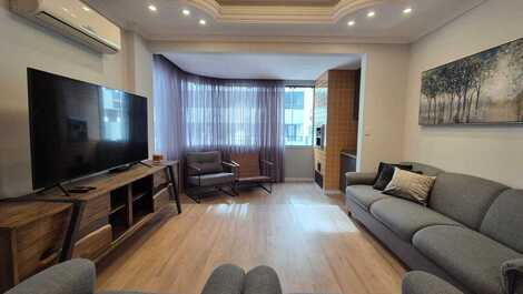 TEMPORADA- APARTAMENTO 3 DORMITORIOS NO CENTRO DE BALNEARIO CAMBORIU