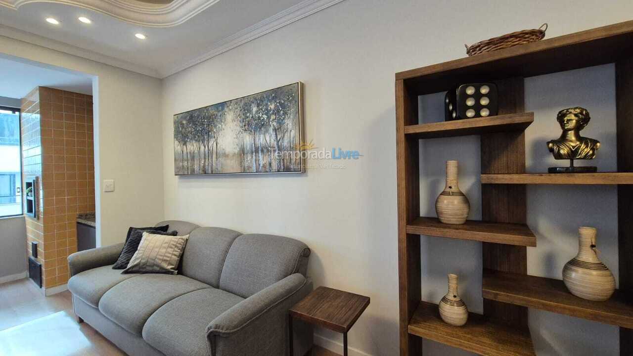Apartamento para aluguel de temporada em Balneário Camboriú (Centro)