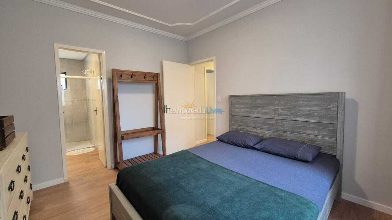 Apartamento para aluguel de temporada em Balneário Camboriú (Centro)
