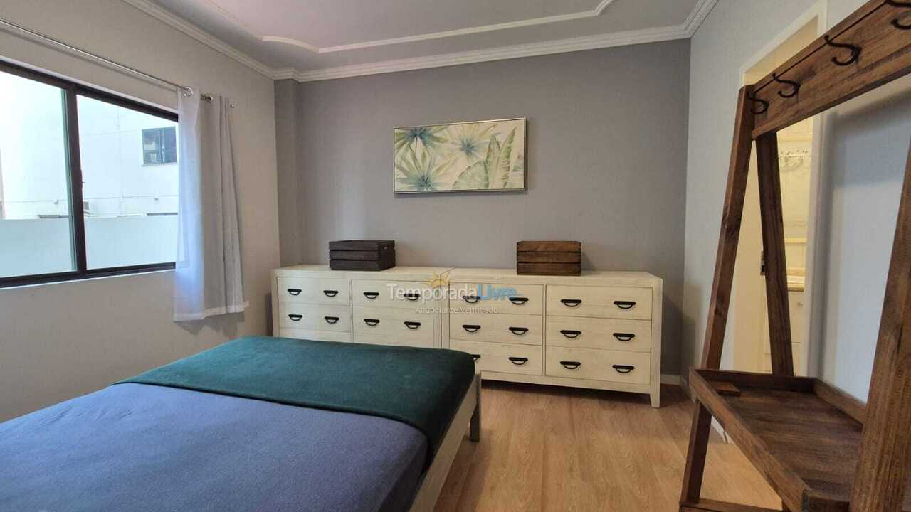 Apartamento para aluguel de temporada em Balneário Camboriú (Centro)