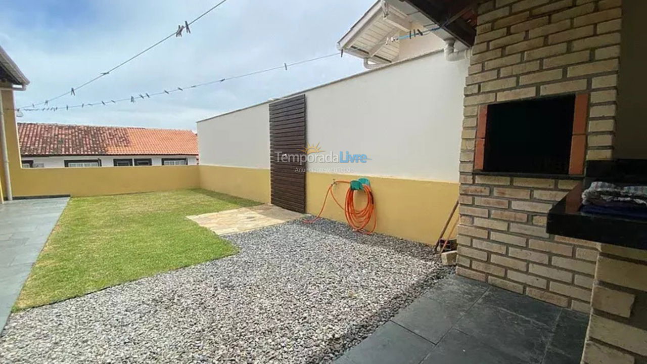 House for vacation rental in Bombinhas (Praia de Bombas)