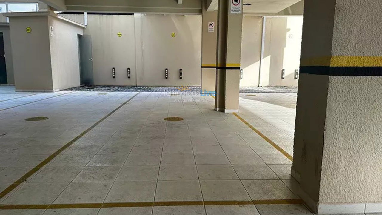 Apartamento para aluguel de temporada em Bombinhas (Praia de Bombas)