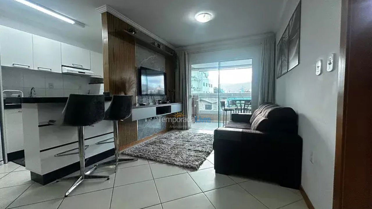 Apartamento para aluguel de temporada em Bombinhas (Praia de Bombas)