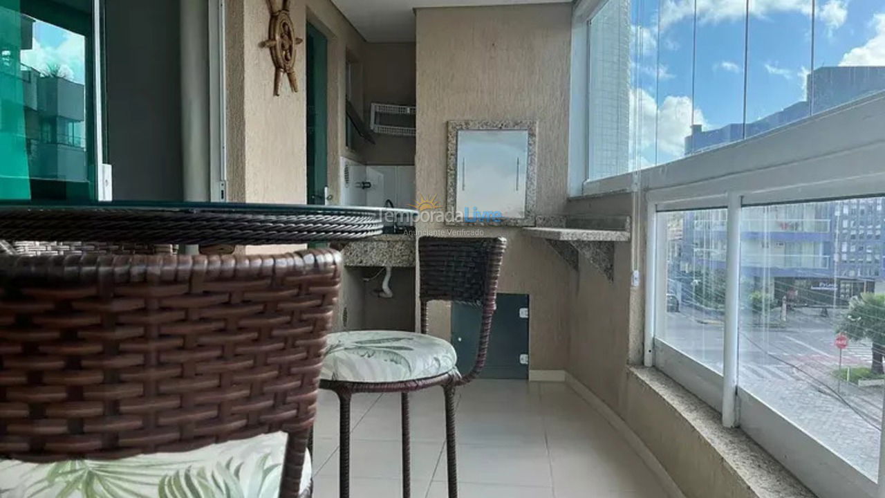 Apartamento para aluguel de temporada em Bombinhas (Praia de Bombas)