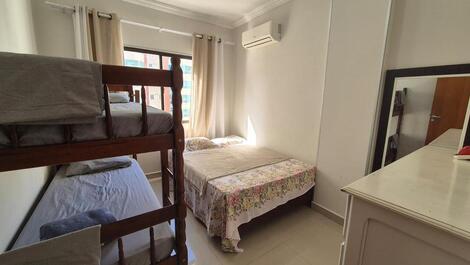TEMPORADA- APARTAMENTO 2 DORMITORIOS NO CENTRO DE BALNEARIO CAMBORIU