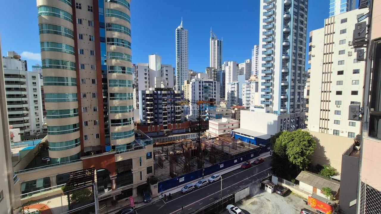Apartamento para aluguel de temporada em Balneário Camboriú (Centro)