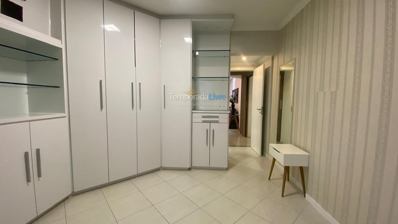 Apartamento para aluguel de temporada em Balneário Camboriú (Centro)