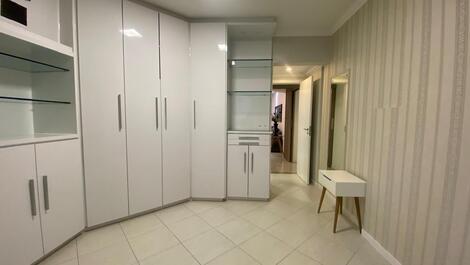 TEMPORADA- APARTAMENTO 3 SUITES NO CENTRO DE BALNEARIO CAMBORIU