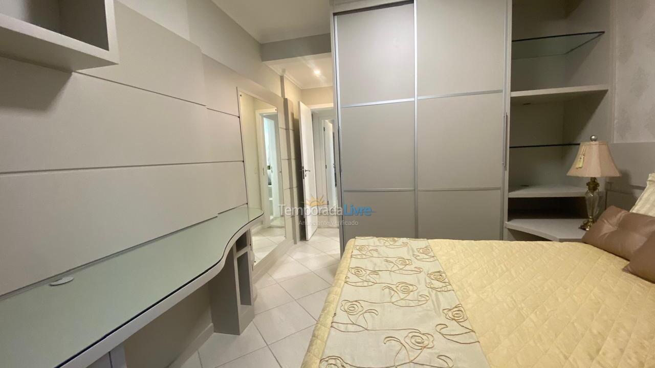 Apartamento para aluguel de temporada em Balneário Camboriú (Centro)