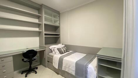 TEMPORADA- APARTAMENTO 3 SUITES NO CENTRO DE BALNEARIO CAMBORIU
