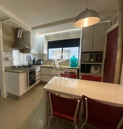 SEASON - 3 SUITE APARTMENT IN BARRA SUL
