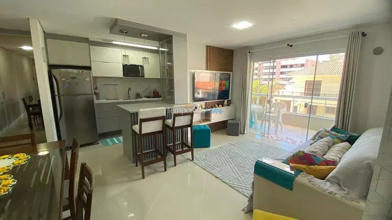 Apartamento para aluguel de temporada em Bombinhas (Praia de Bombas)