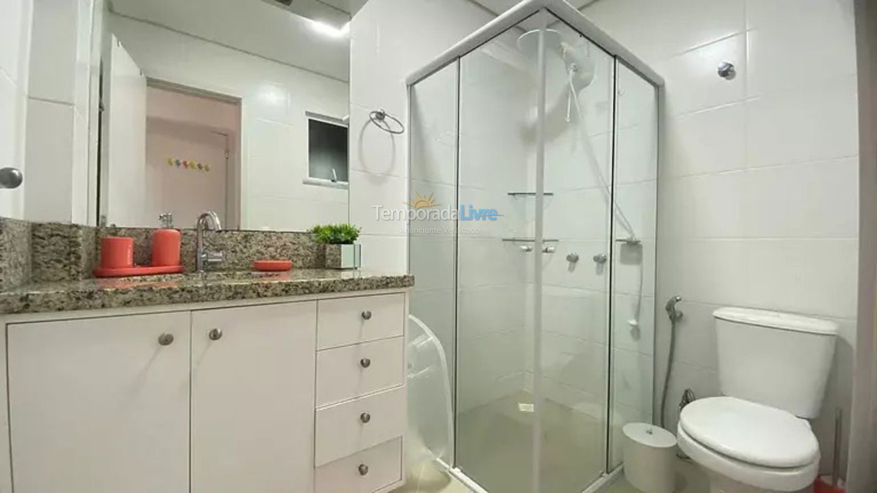 Apartamento para aluguel de temporada em Bombinhas (Praia de Bombas)