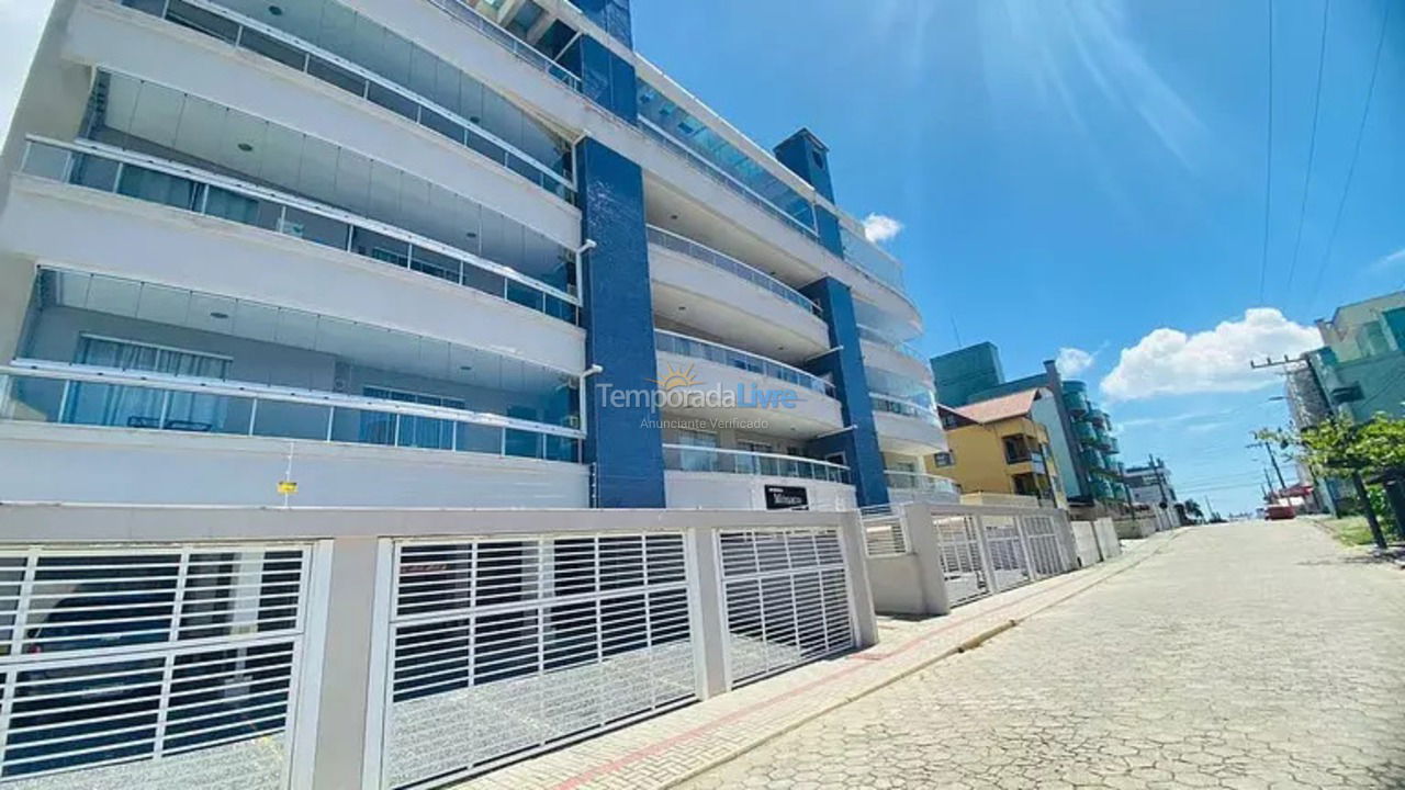 Apartamento para aluguel de temporada em Bombinhas (Praia de Bombas)