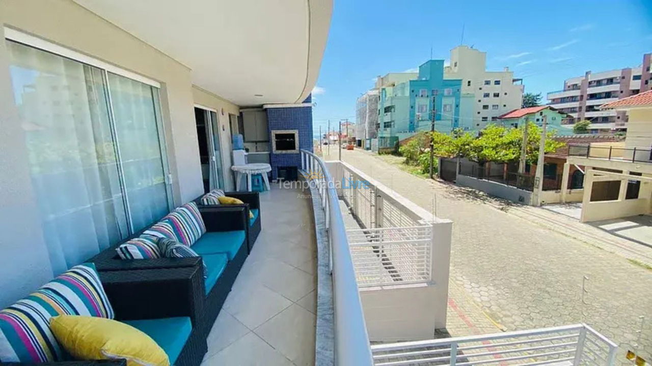 Apartamento para aluguel de temporada em Bombinhas (Praia de Bombas)