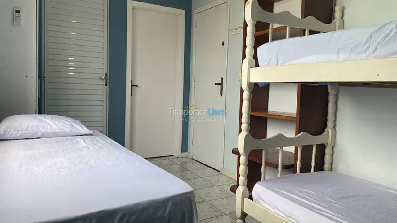 Apartment for vacation rental in Bombinhas (Praia de Bombas)
