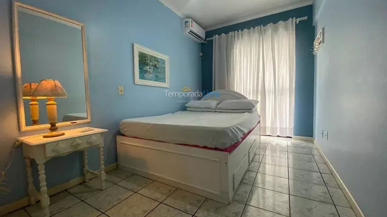 Apartment for vacation rental in Bombinhas (Praia de Bombas)