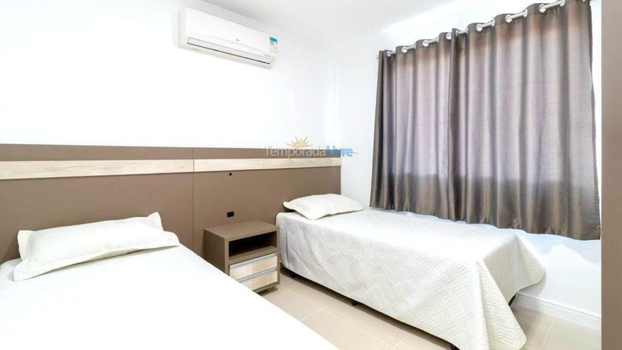 Apartamento para alquiler de vacaciones em Bombinhas (Praia de Bombas)