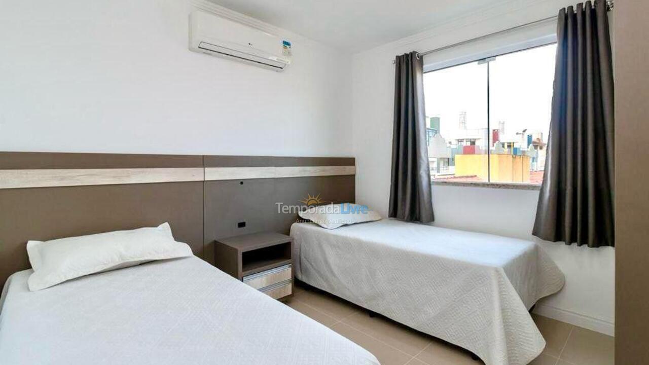 Apartamento para alquiler de vacaciones em Bombinhas (Praia de Bombas)