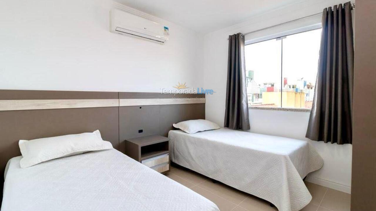 Apartamento para alquiler de vacaciones em Bombinhas (Praia de Bombas)