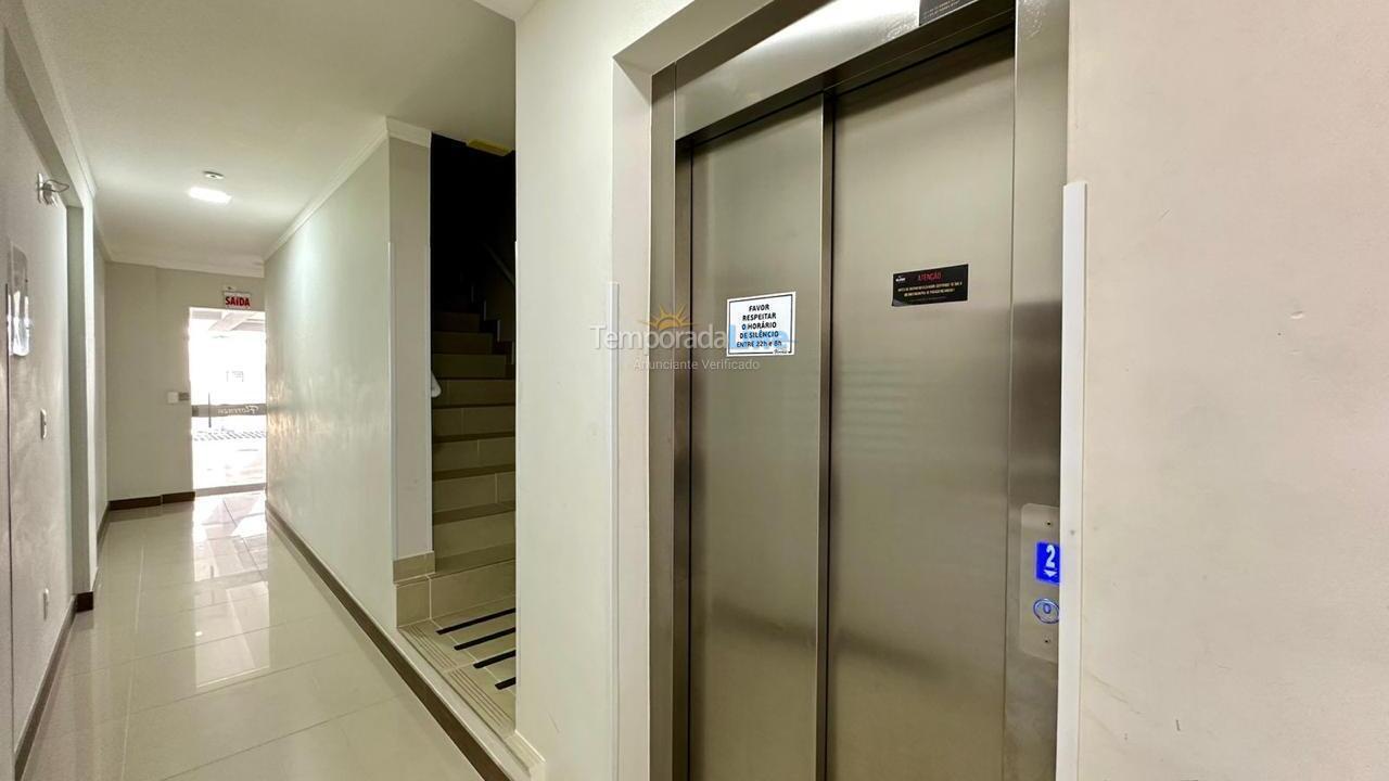 Apartamento para alquiler de vacaciones em Bombinhas (Praia de Bombas)